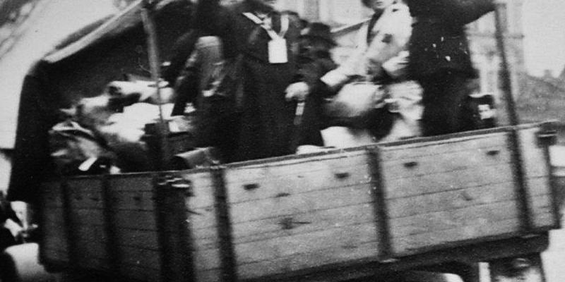 Photo of the deportation of Jewish citizens